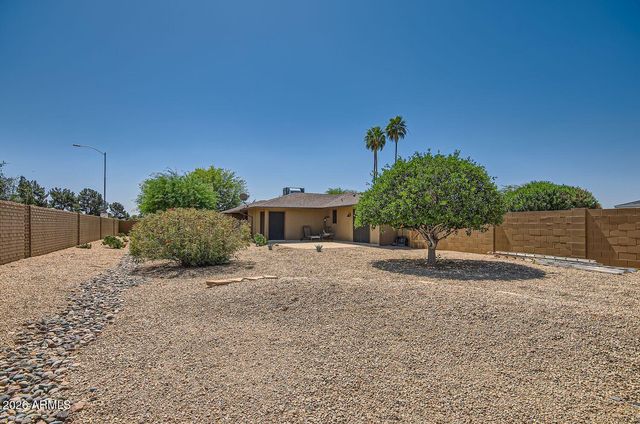 21019 N TOTEM Drive, Sun City West, AZ 85375