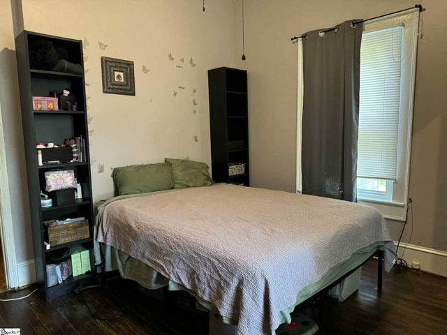 16 Inglesby Street, Greer, SC 29650