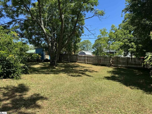 16 Inglesby Street, Greer, SC 29650