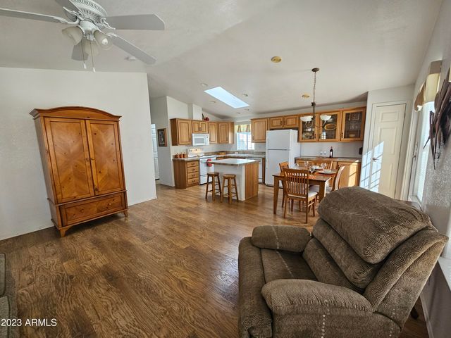 650 N Hawes Road 4956, Mesa, AZ 85207