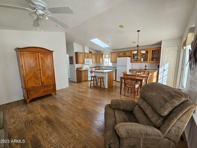 650 N Hawes Road 4956, Mesa, AZ 85207