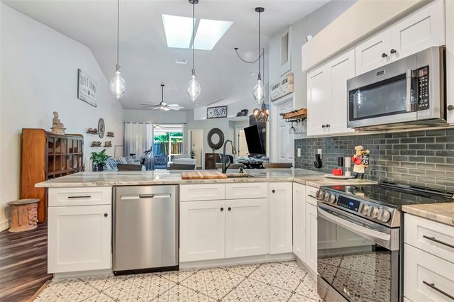 3021 BROOKFIELD LANE, Clearwater, FL 33761