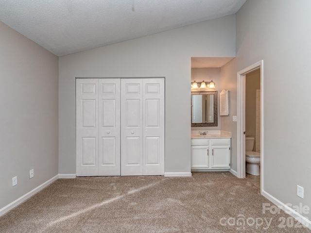 8211 Golf Ridge Drive, Charlotte, NC 28277