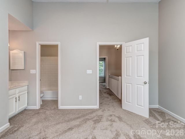 8211 Golf Ridge Drive, Charlotte, NC 28277