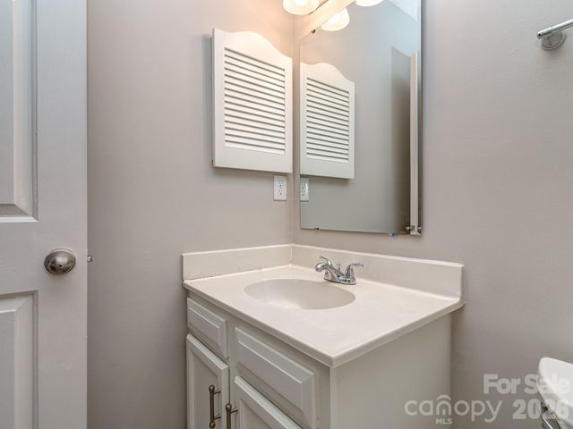 8211 Golf Ridge Drive, Charlotte, NC 28277