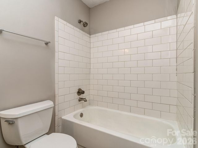 8211 Golf Ridge Drive, Charlotte, NC 28277