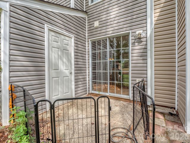 8211 Golf Ridge Drive, Charlotte, NC 28277