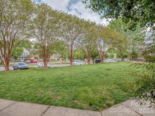 8211 Golf Ridge Drive, Charlotte, NC 28277