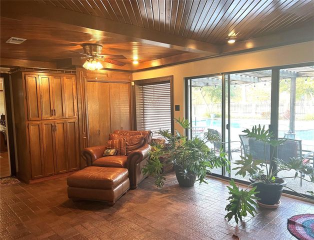 2815 Fm 3092, Gainesville, TX 76240