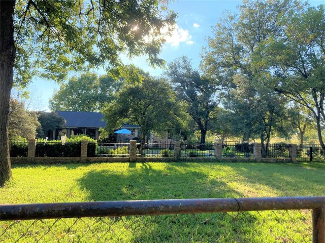2815 Fm 3092, Gainesville, TX 76240