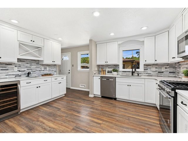 822 Walnut St, Windsor, CO 80550