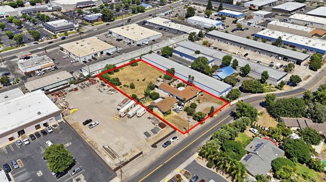 913 Reno Ave, Modesto, CA 95351