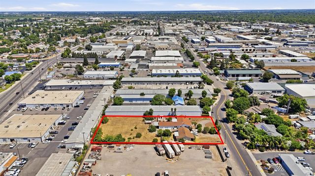 913 Reno Ave, Modesto, CA 95351