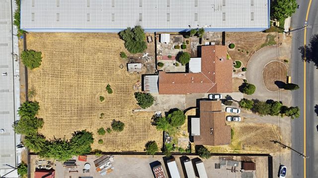 913 Reno Ave, Modesto, CA 95351