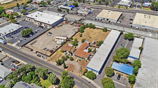 913 Reno Ave, Modesto, CA 95351
