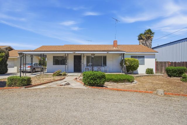 913 Reno Ave, Modesto, CA 95351