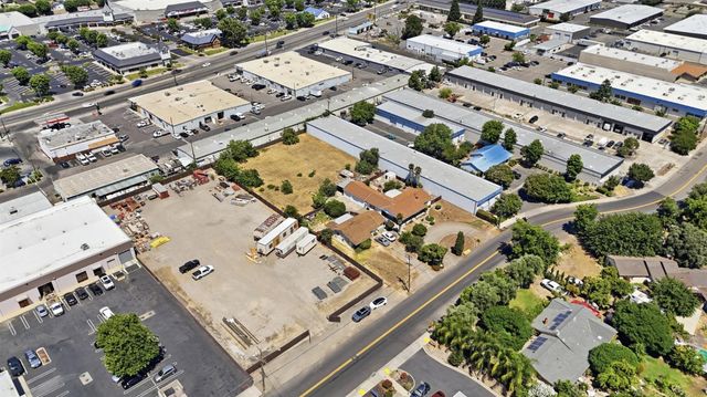913 Reno Ave, Modesto, CA 95351