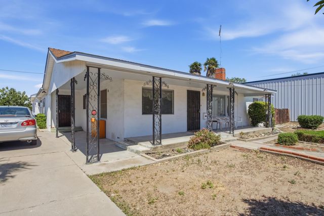 913 Reno Ave, Modesto, CA 95351