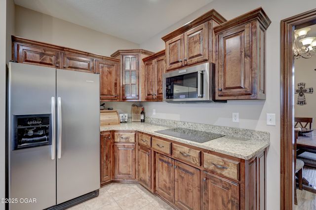 1026 Chesterfield Drive, Webb City, MO 64870