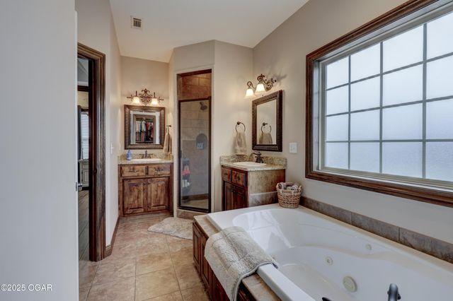 1026 Chesterfield Drive, Webb City, MO 64870