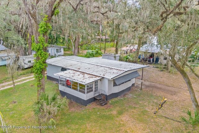 3617 County Road 406, Lake Panasoffkee, FL 33538