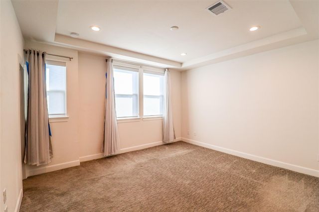 2745 Clinton Drive, Houston, TX 77020