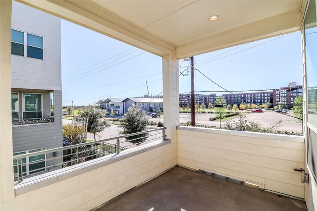 2745 Clinton Drive, Houston, TX 77020