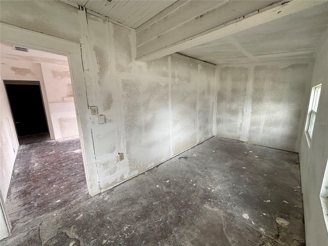 1020 E MAIN STREET, Haines City, FL 33844