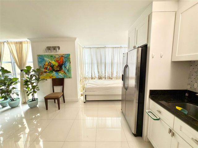 200 172nd St 114, Sunny Isles Beach, FL 33160