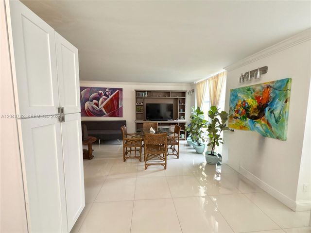 200 172nd St 114, Sunny Isles Beach, FL 33160
