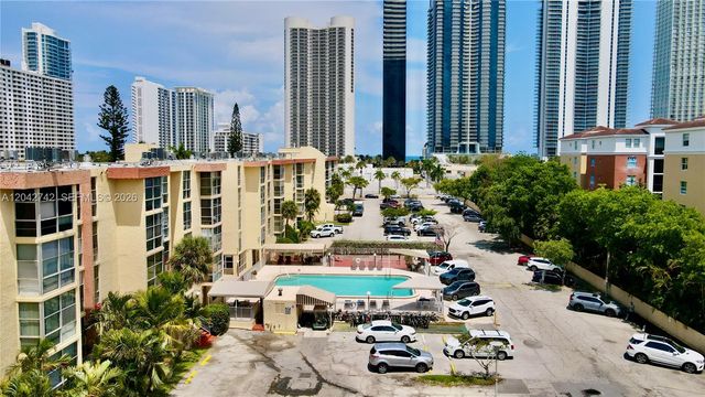 200 172nd St 114, Sunny Isles Beach, FL 33160