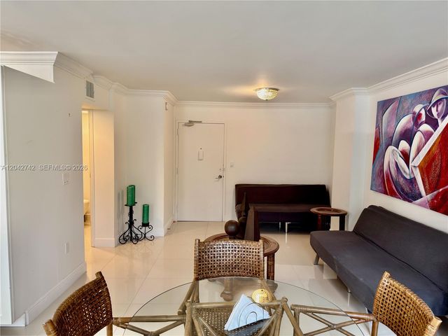 200 172nd St 114, Sunny Isles Beach, FL 33160