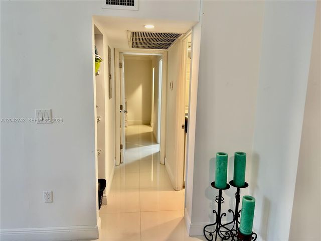 200 172nd St 114, Sunny Isles Beach, FL 33160