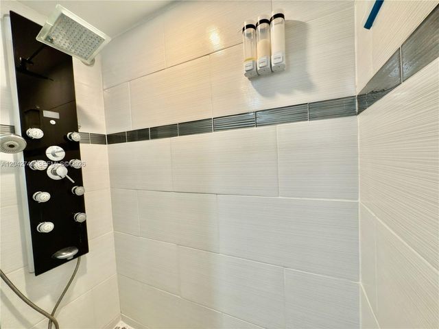 200 172nd St 114, Sunny Isles Beach, FL 33160
