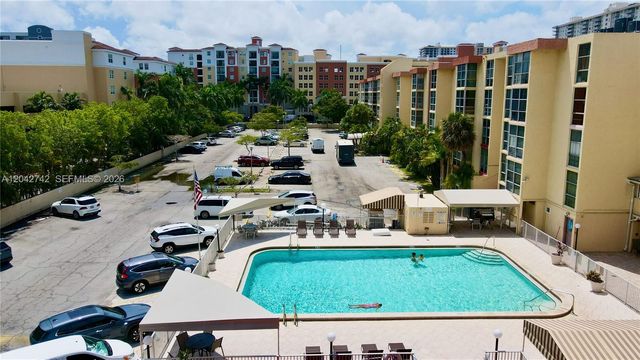 200 172nd St 114, Sunny Isles Beach, FL 33160