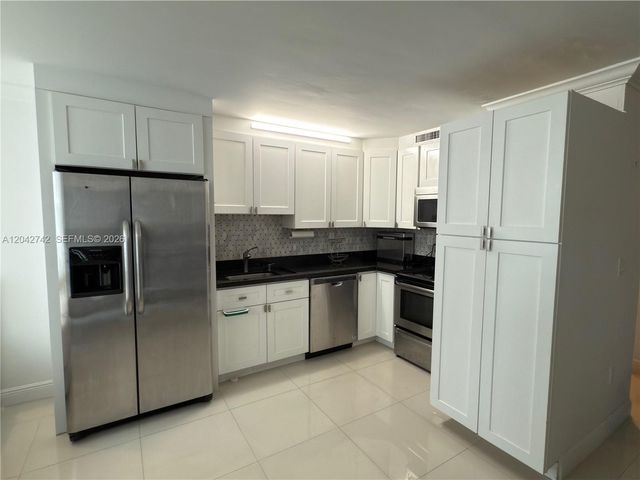 200 172nd St 114, Sunny Isles Beach, FL 33160