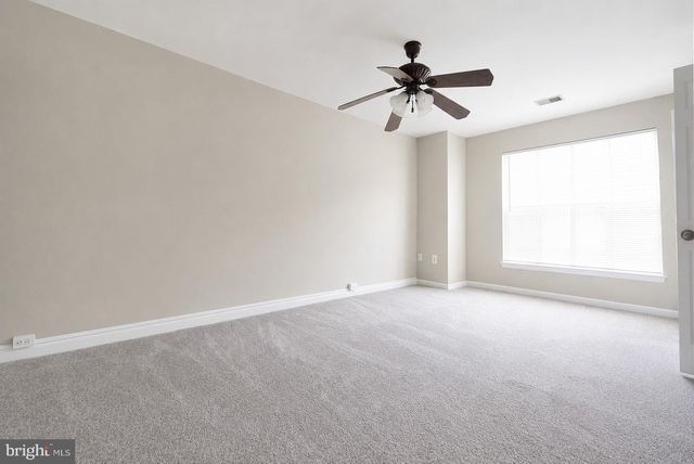 44190 MOSSY BROOK SQ, Ashburn, VA 20147