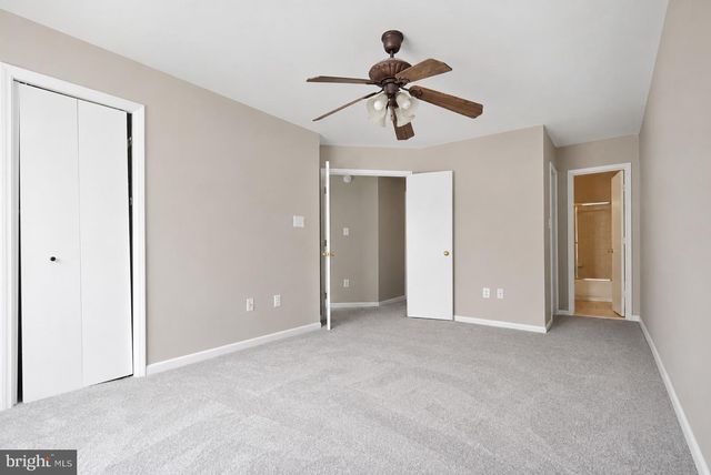 44190 MOSSY BROOK SQ, Ashburn, VA 20147