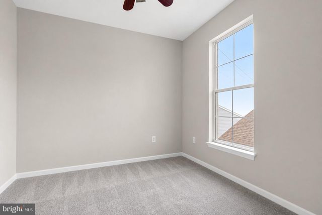 44190 MOSSY BROOK SQ, Ashburn, VA 20147