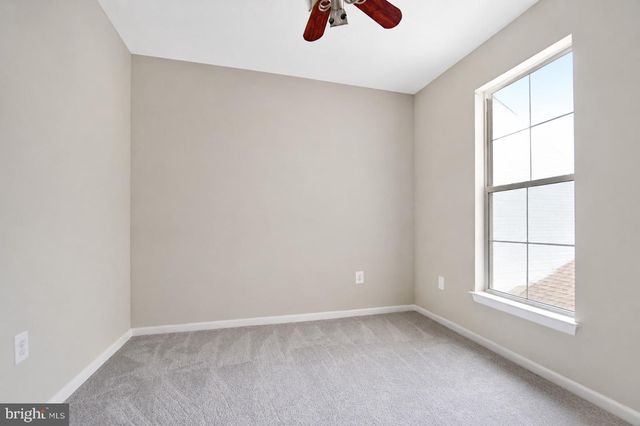 44190 MOSSY BROOK SQ, Ashburn, VA 20147