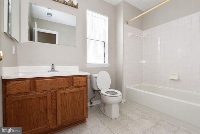 44190 MOSSY BROOK SQ, Ashburn, VA 20147