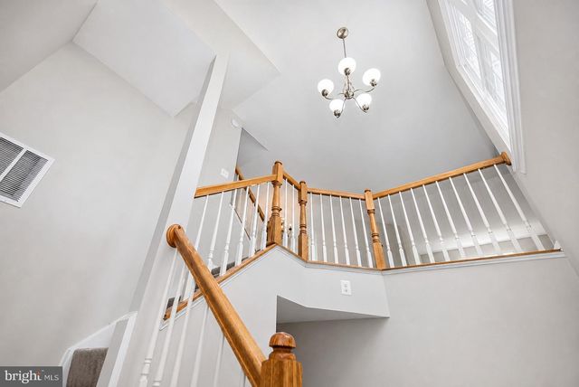 44190 MOSSY BROOK SQ, Ashburn, VA 20147