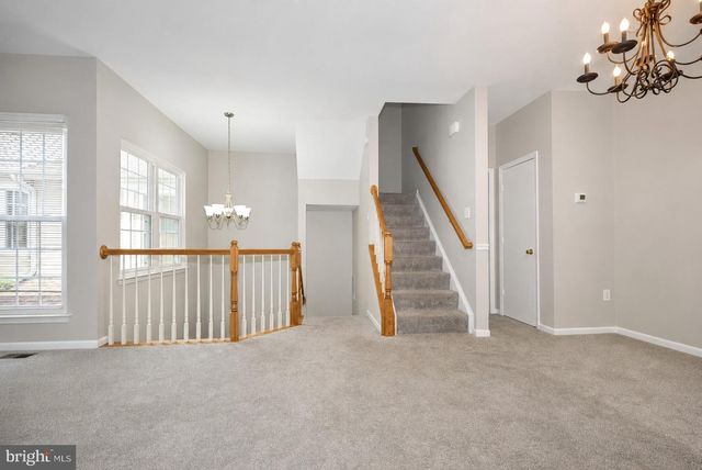 44190 MOSSY BROOK SQ, Ashburn, VA 20147
