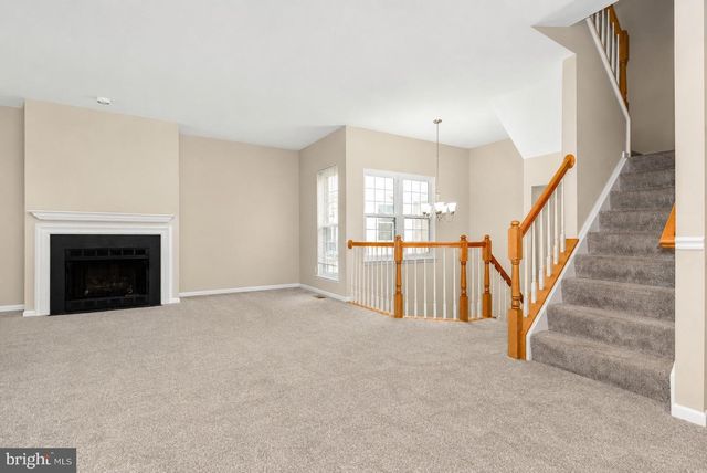 44190 MOSSY BROOK SQ, Ashburn, VA 20147