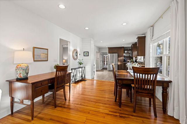 74 College Road, Stratham, NH 03885