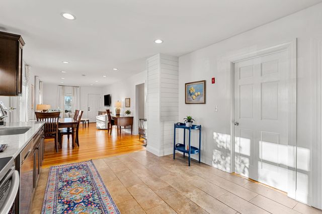 74 College Road, Stratham, NH 03885