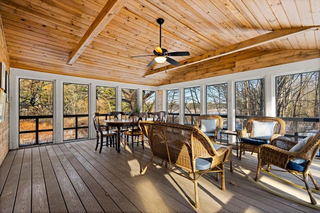 74 College Road, Stratham, NH 03885