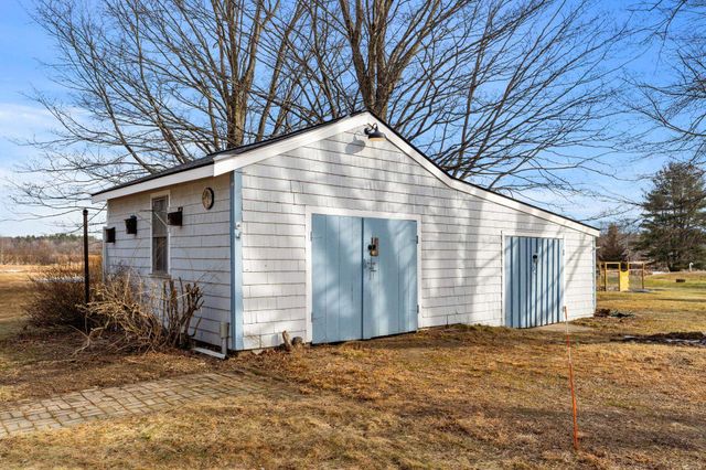 74 College Road, Stratham, NH 03885