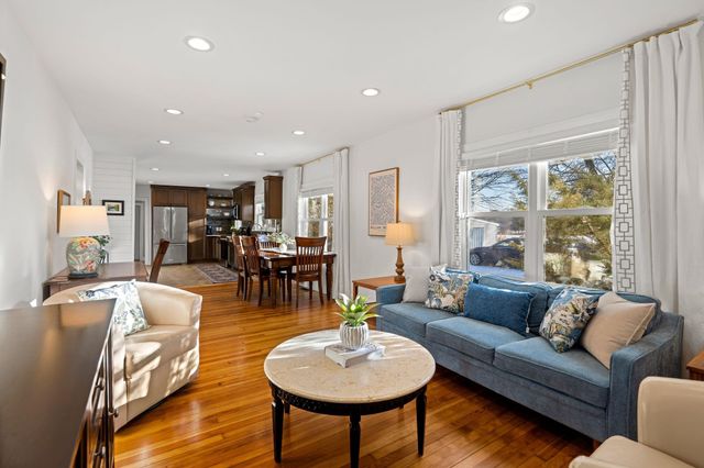 74 College Road, Stratham, NH 03885