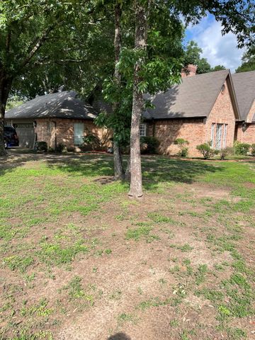 1200 Mary Lee Lane, Crockett, TX 75835
